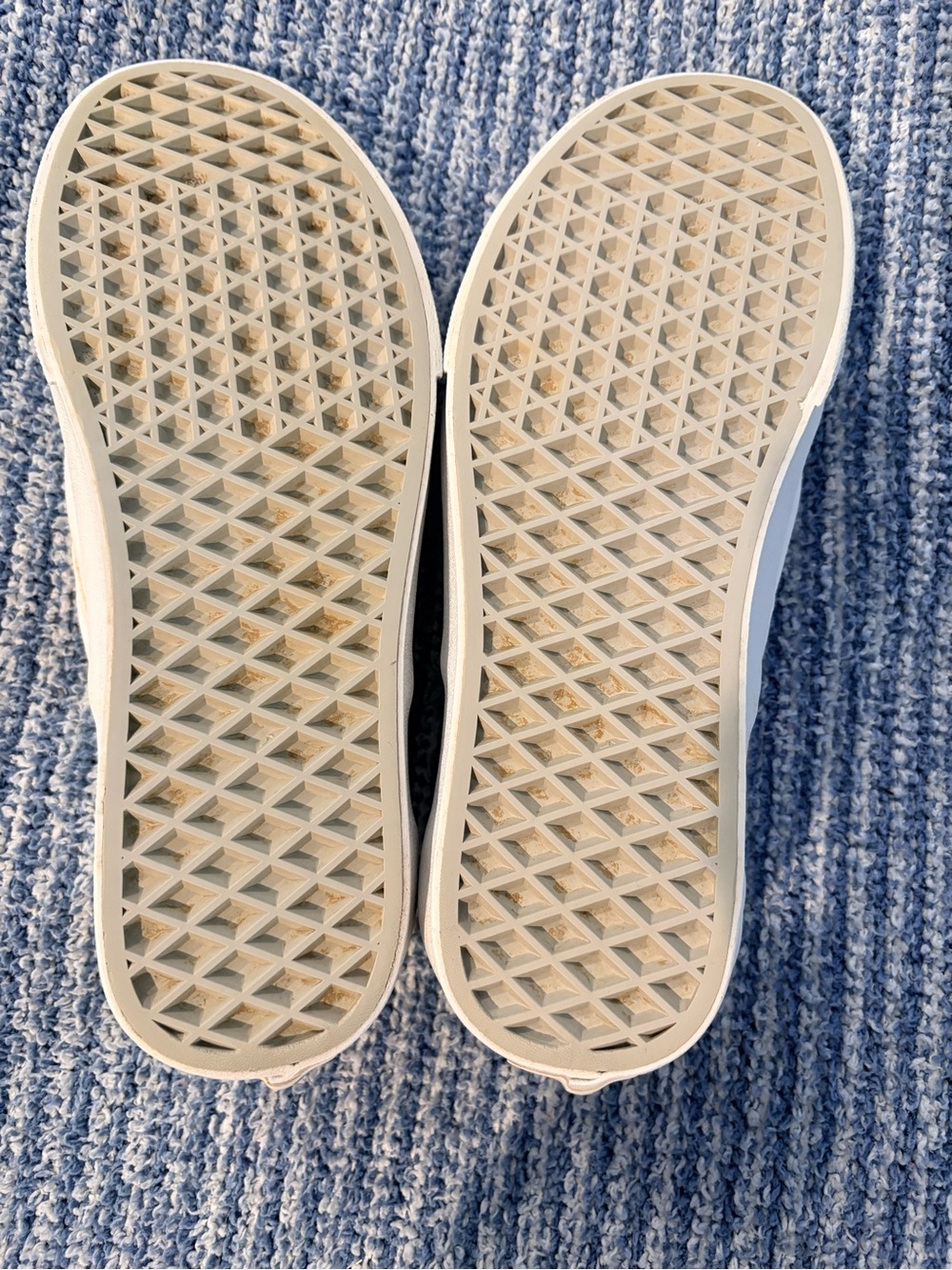 Vans White Slip-On Canvas Sneakers - Picture 4 of 6